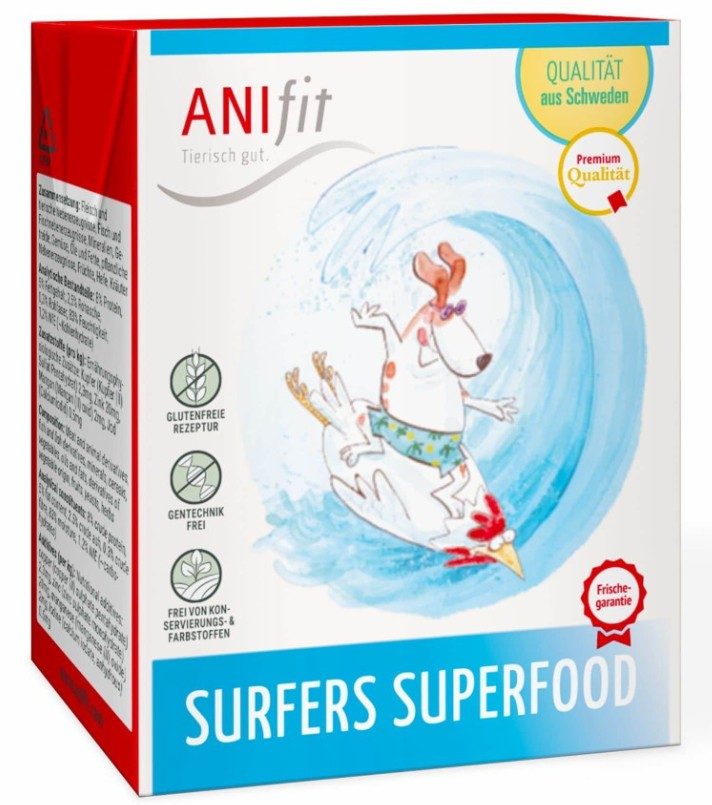 ANifit Premium Nassfutter Surfers Superfood Packung mit "Surfers Superfood" von ANIfit, dargestellt mit einem Hund, der surft.