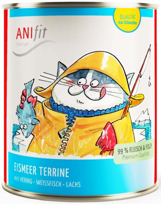 Katze in gelbem Regenmantel mit Fisch, Schürze und Anglerutensilien.